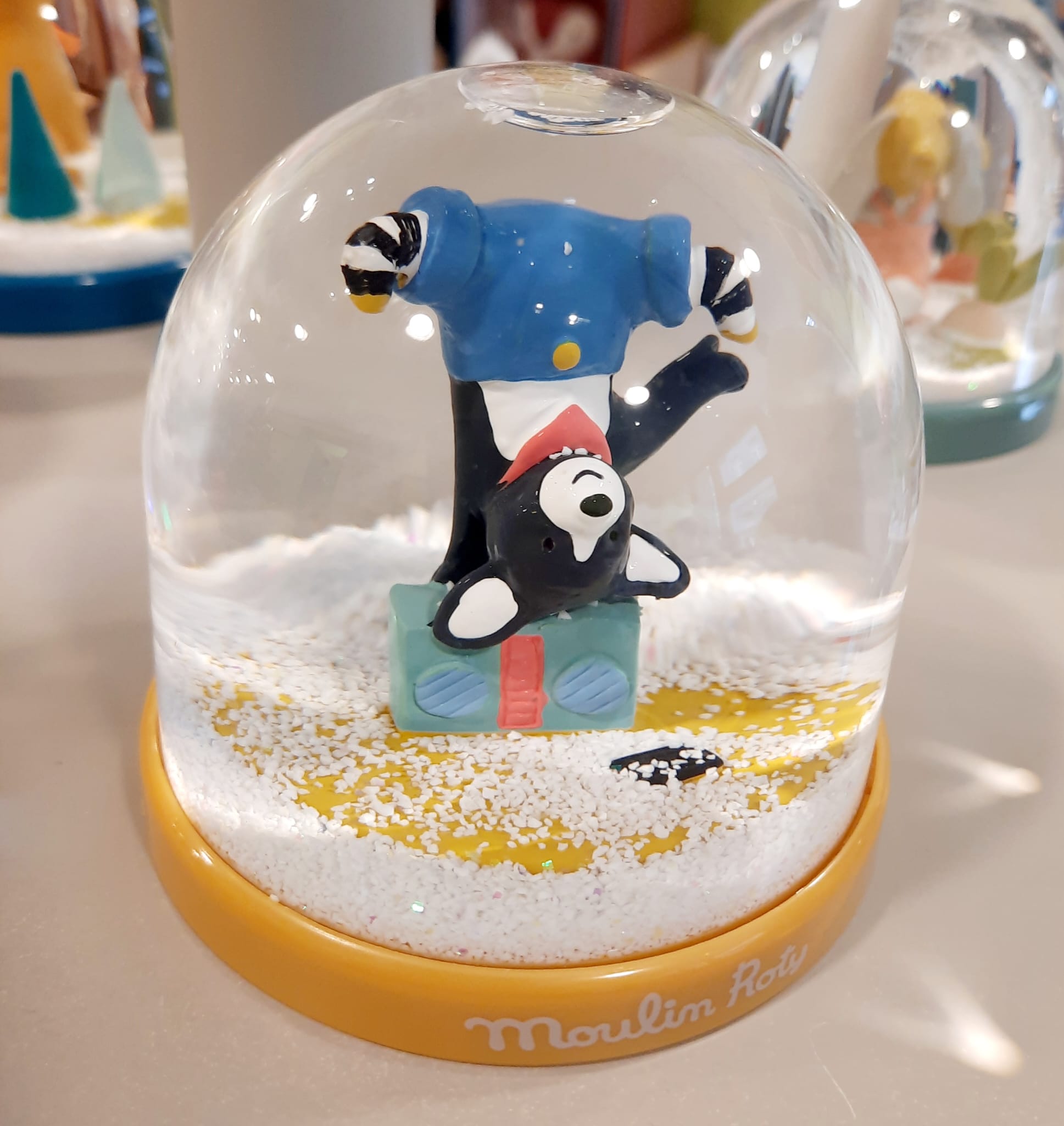 Boule à neige - Puce & Pilou / Moulin Roty – Image 2