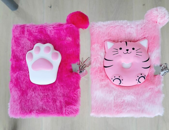 Carnet secret furry friends squishy chat / Great Pretenders