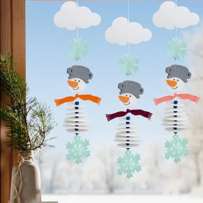 Premiers enfilages Guirlande Bonhommes de neige - Craft Kits / Haba