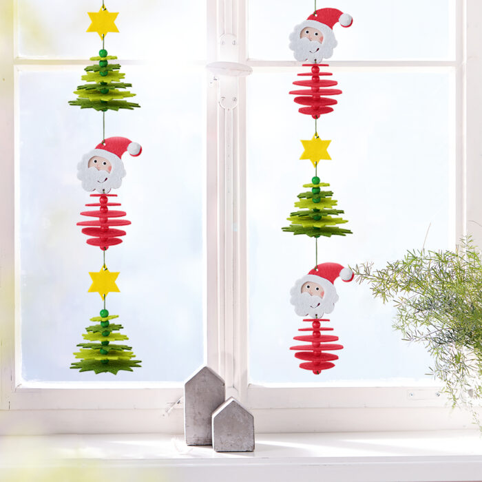 Premiers enfilages Guirlandes Père Noël - Craft kits / Haba